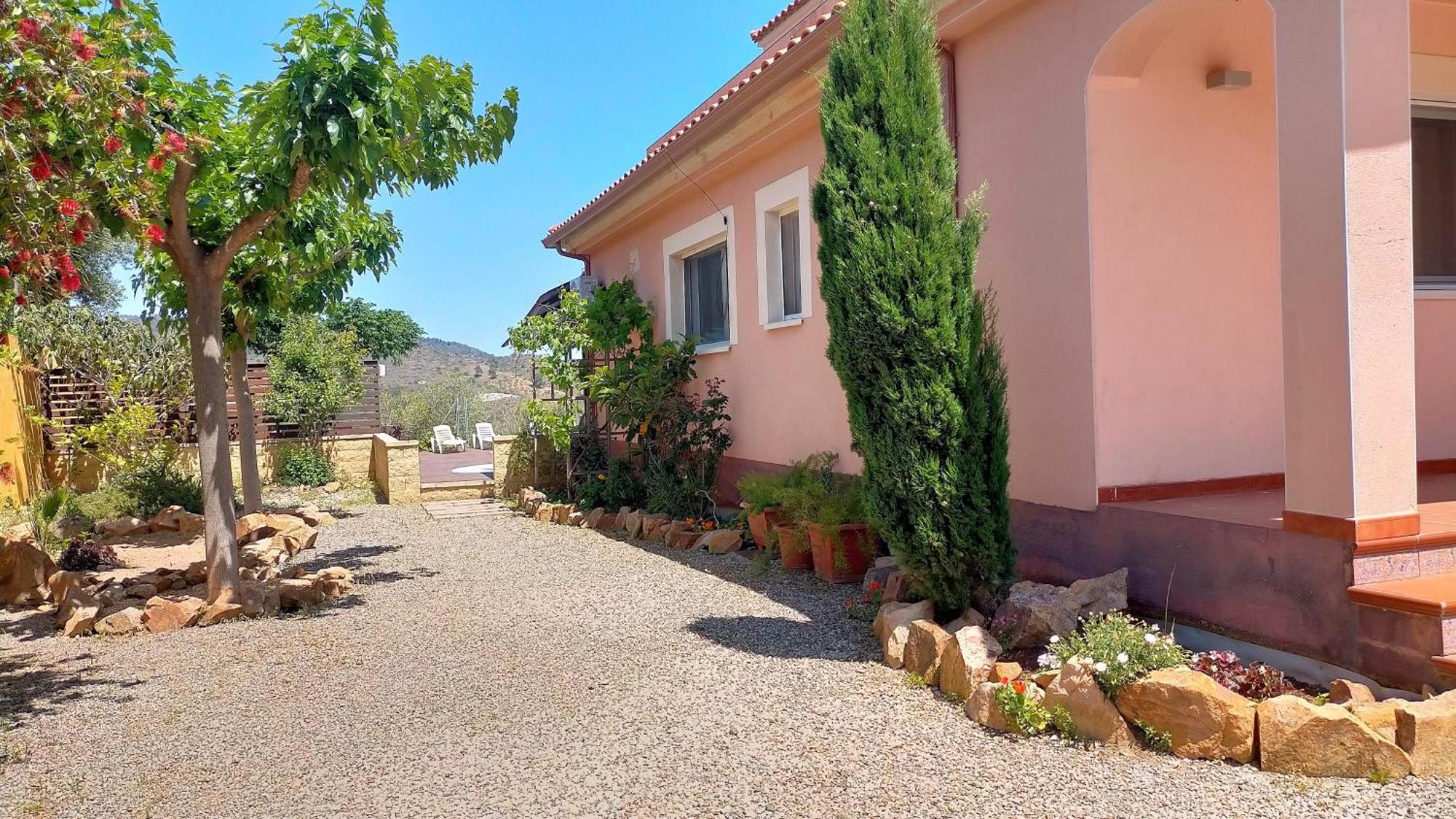 Villa Du Lac Speciale Pour Famille Avec Enfant Riudecanyes Eksteriør billede